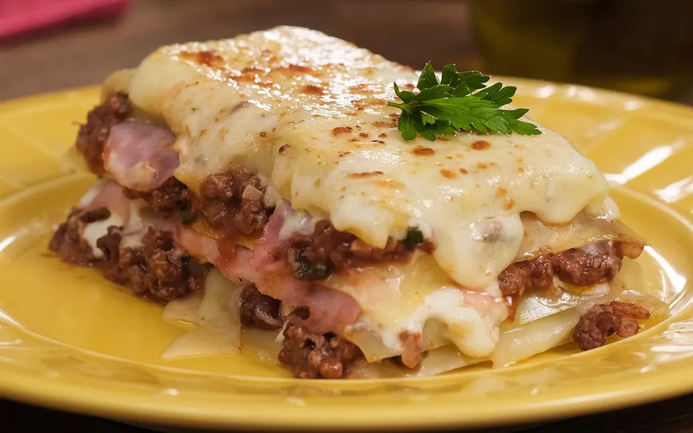 Lasanha com Presunto e Molho Bechamel